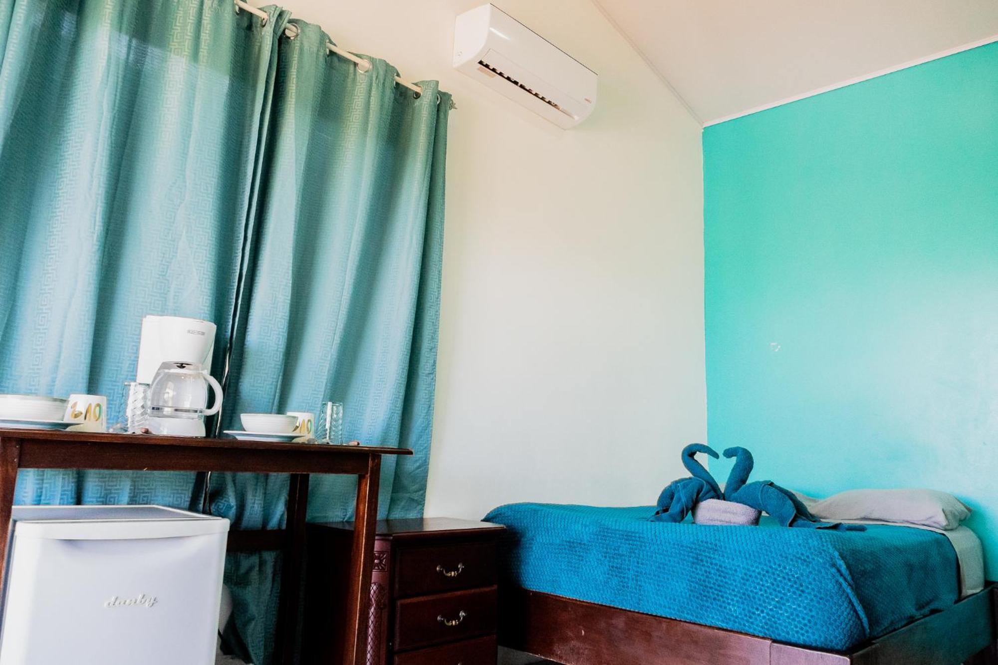 Puerto Viejo de Talamanca Ocean'S Breeze Apartment And Rooms المظهر الخارجي الصورة