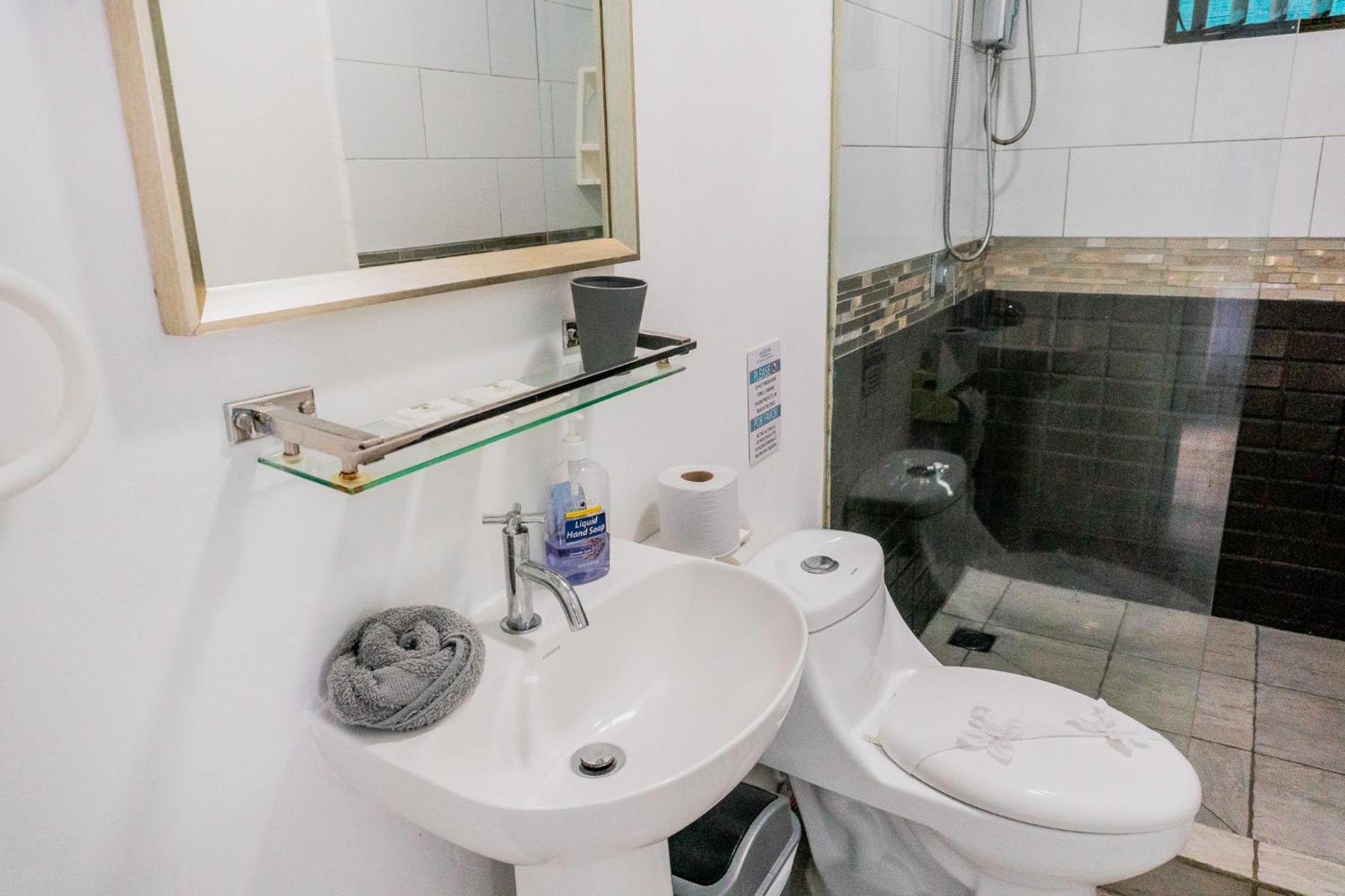 Puerto Viejo de Talamanca Ocean'S Breeze Apartment And Rooms المظهر الخارجي الصورة