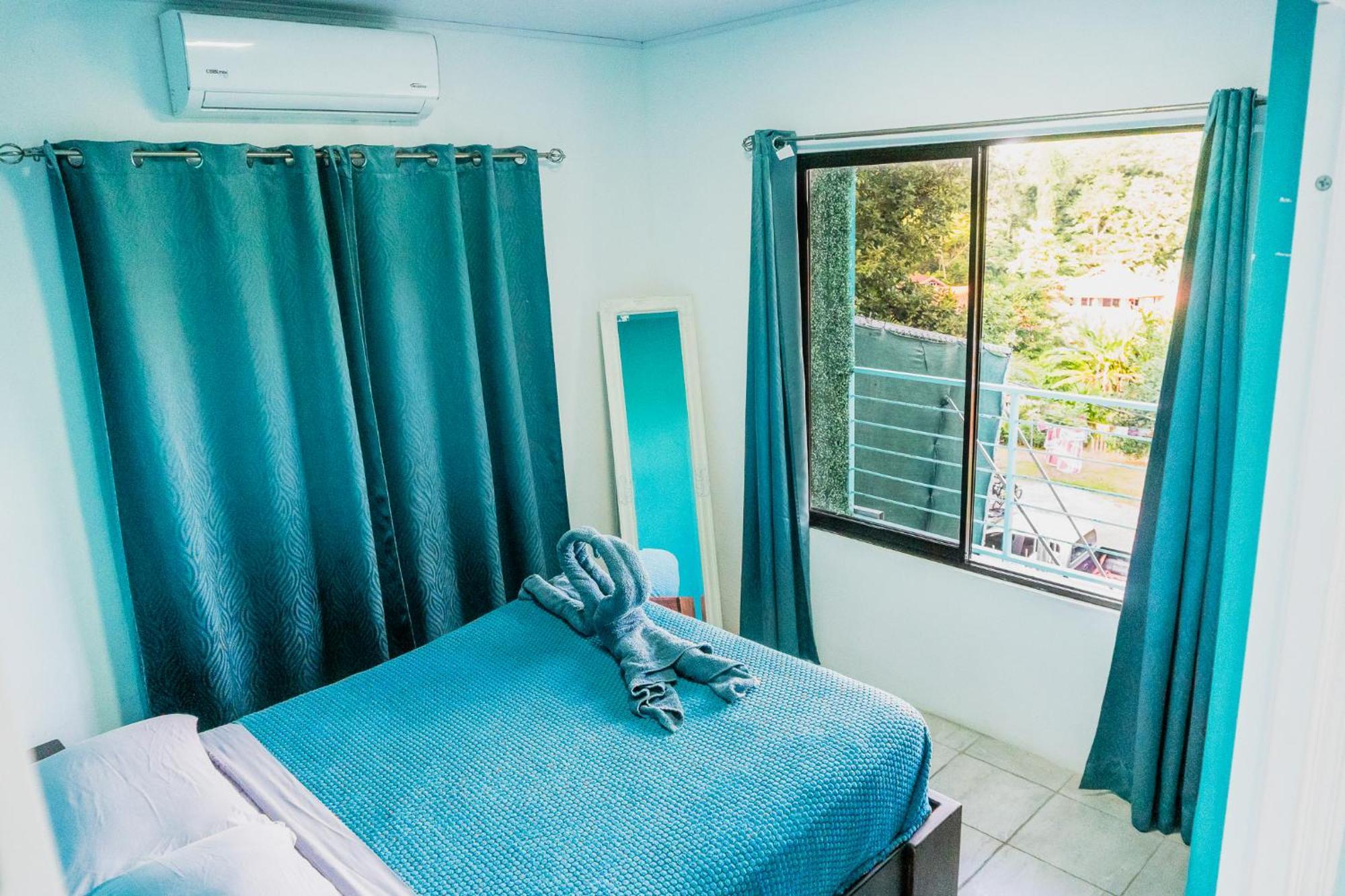 Puerto Viejo de Talamanca Ocean'S Breeze Apartment And Rooms المظهر الخارجي الصورة