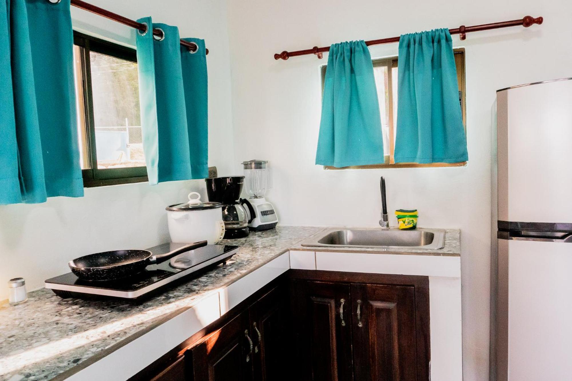 Puerto Viejo de Talamanca Ocean'S Breeze Apartment And Rooms المظهر الخارجي الصورة