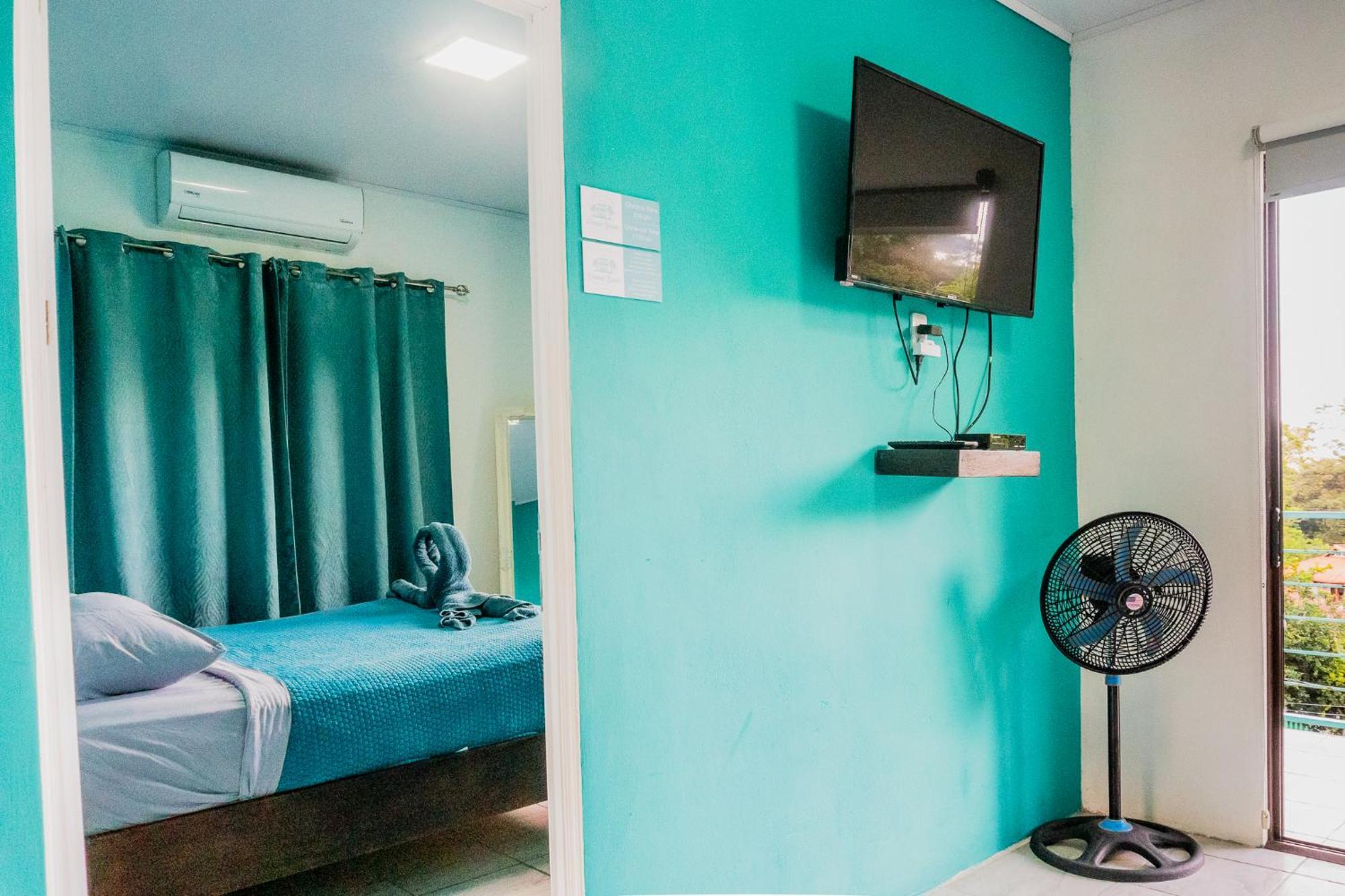 Puerto Viejo de Talamanca Ocean'S Breeze Apartment And Rooms المظهر الخارجي الصورة